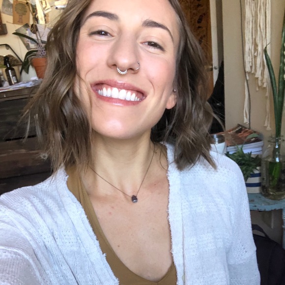 Meet your Posher, Katie - Picture 2 of 4